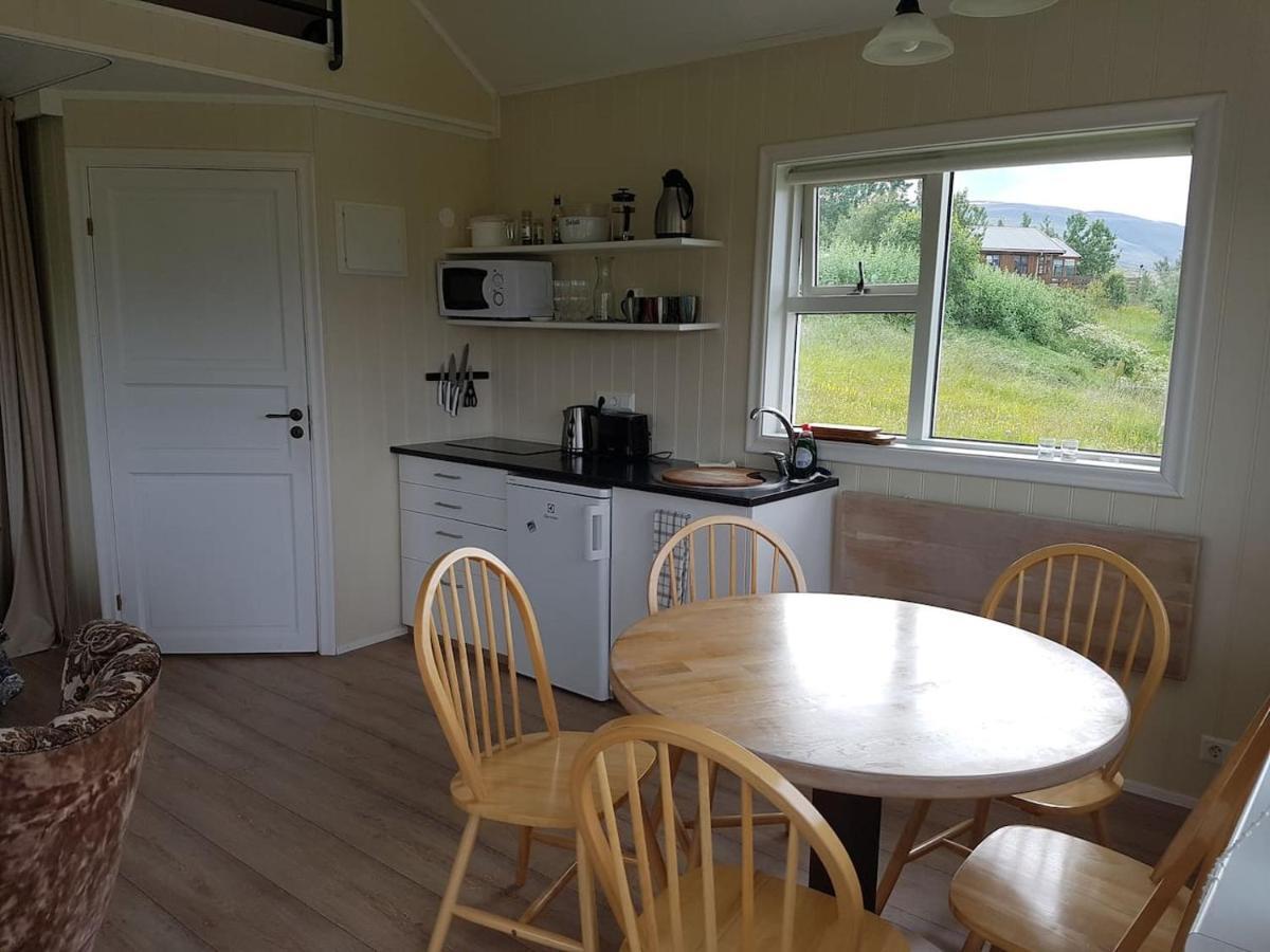 Villa Einarsstathir - Cozy Cabin With Excellent View à Akureyri Extérieur photo